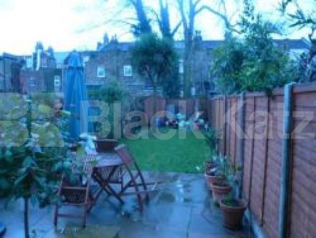 			LET, 2 Bedroom, 1 bath, 1 reception Flat			 Northbrook Road, BOUNDS GREEN